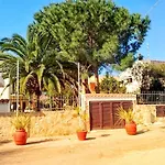 Casa Bouganville Vicino Alle Spiagge Di Caprera Con Balcone E Parcheggio Daire *
