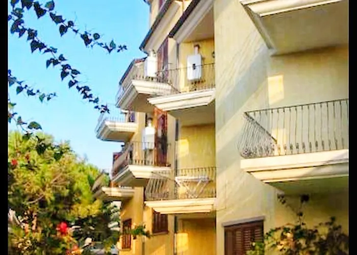 Bouganville Con Parcheggio Privato * La Maddalena (Sassari)