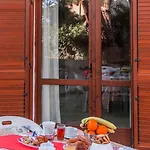 Apartment Casa Bouganville Vicino Alle Spiagge Di Caprera Con Balcone E Parcheggio La Maddalena (Sassari)