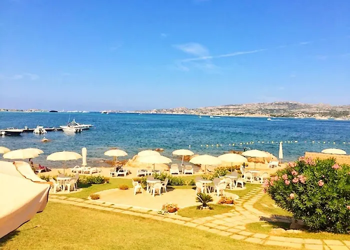 アパート Bouganville Con Parcheggio Privato ラ・マッダレーナ